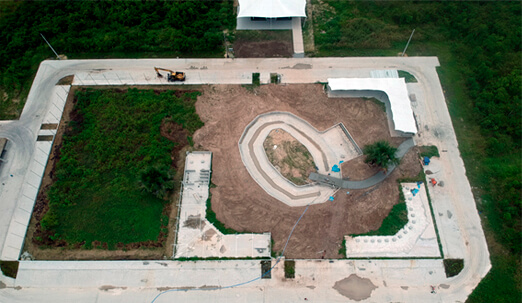 private-park-of-the-condominium-paraiso-tropical-peru